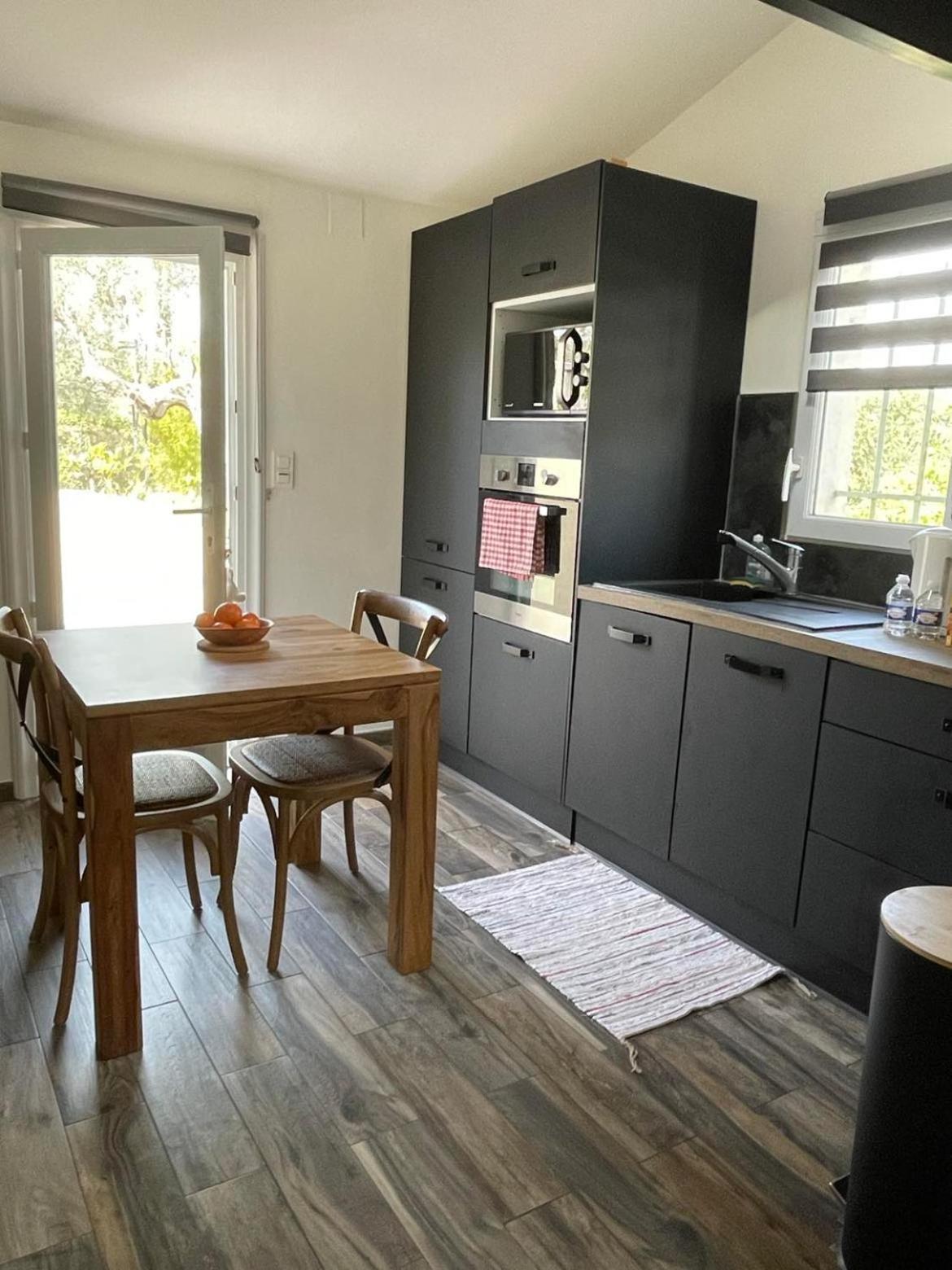 Appartement Magnifique 2 Adultes, 2 Enfants Nice, Piscine, Parking *